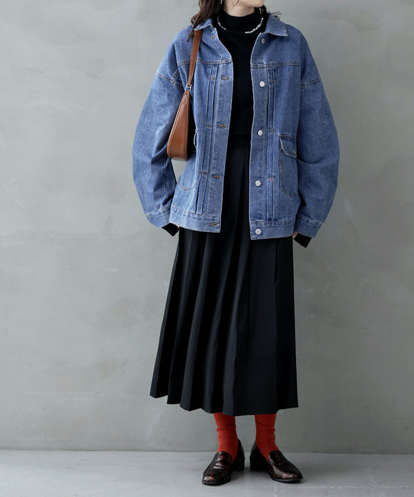 {"color":"\u30d6\u30eb\u30fc","info":"model\uff1aH170cm size\uff1aM"}