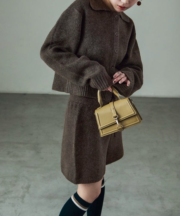 {"color":"\u30d6\u30e9\u30a6\u30f3","info":"model\uff1aH158cm size\uff1aM"}