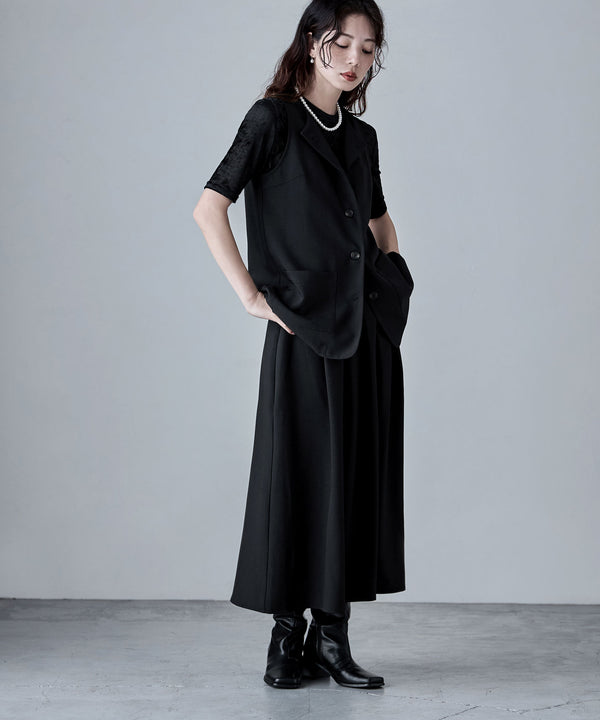 {"color":"\u30d6\u30e9\u30c3\u30af","info":"model\uff1aH166cm size\uff1aM"}
