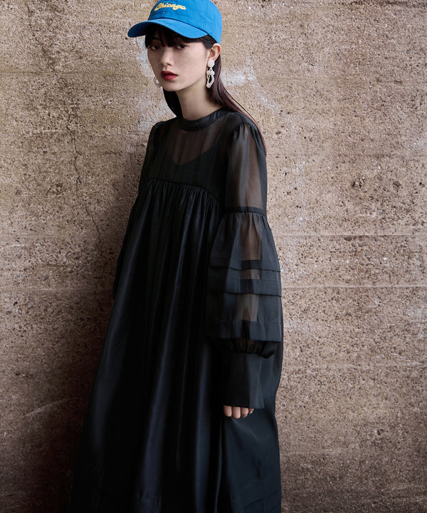 {"color":"\u30d6\u30e9\u30c3\u30af","info":"model\uff1aH163cm size\uff1aM"}