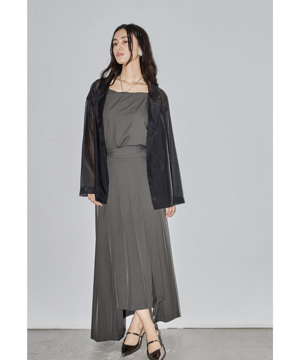 {"color":"\u30d6\u30e9\u30a6\u30f3","info":"model\uff1aH165cm size\uff1aM"}