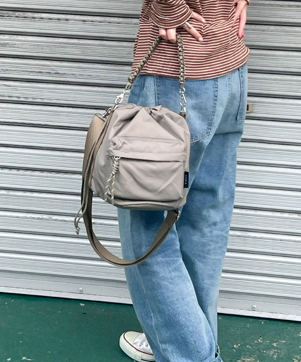 {"color":"\u30d9\u30fc\u30b8\u30e5","info":"model\uff1aH155cm size\uff1aF"}