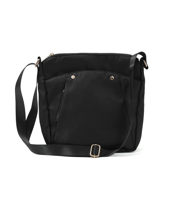 {"color":"\u30d6\u30e9\u30c3\u30af","info":"model\uff1aH158cm size\uff1aF"}