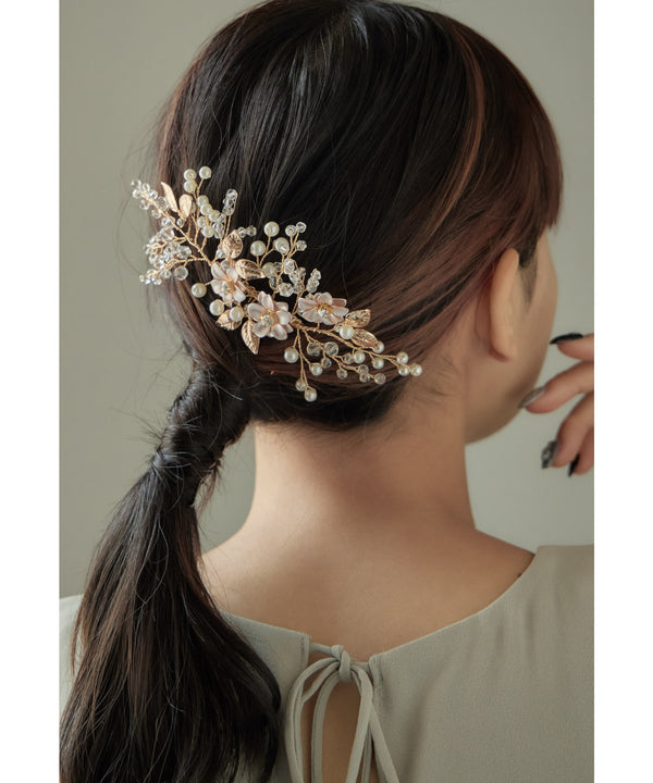 {"color":"\u30b4\u30fc\u30eb\u30c9","info":""}