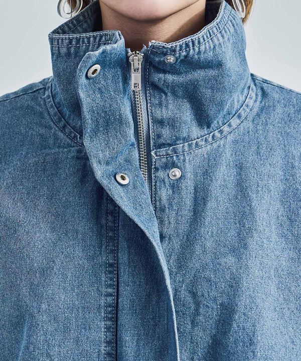 {"color":"","info":""}