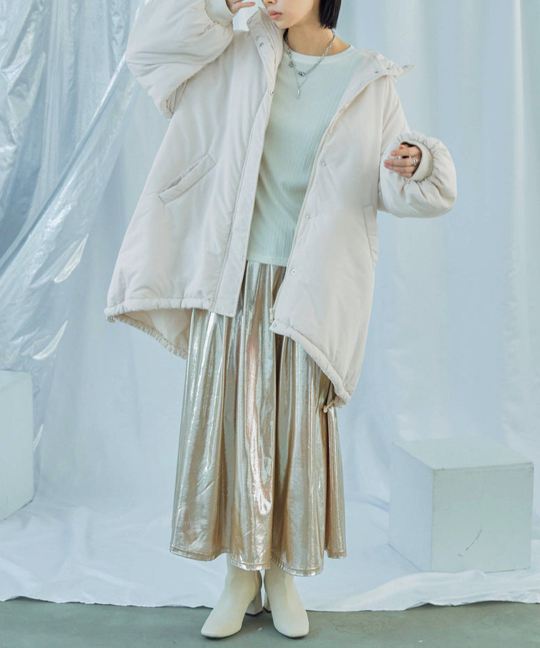 {"color":"\u30aa\u30d5\u30db\u30ef\u30a4\u30c8","info":"model\uff1aH165 size\uff1aM"}
