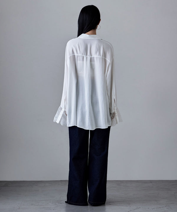 {"color":"\u30aa\u30d5\u30db\u30ef\u30a4\u30c8","info":"model\uff1aH163cm size\uff1aF"}