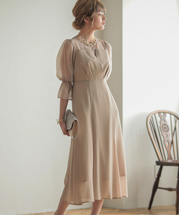 {"color":"\u30d9\u30fc\u30b8\u30e5","info":"size\uff1aM"}