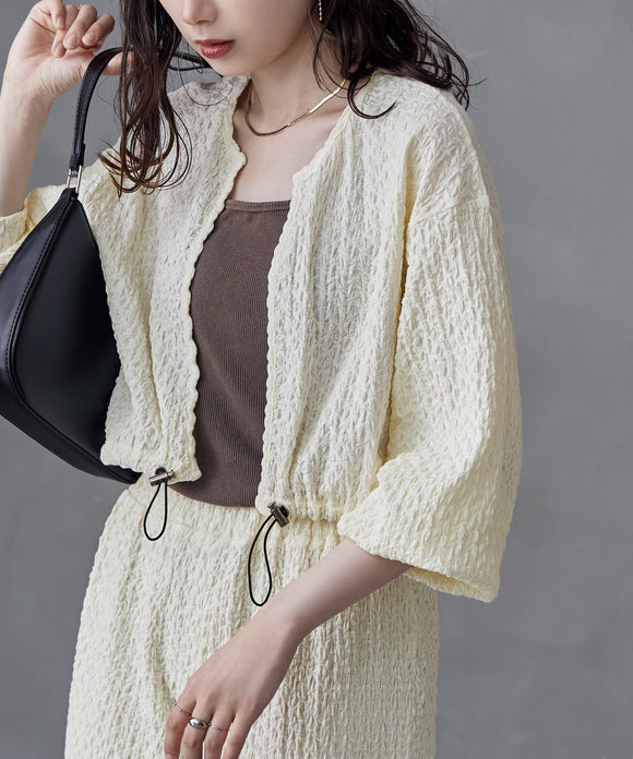 {"color":"\u30aa\u30d5\u30db\u30ef\u30a4\u30c8","info":"model\uff1aH170cm size\uff1aM"}