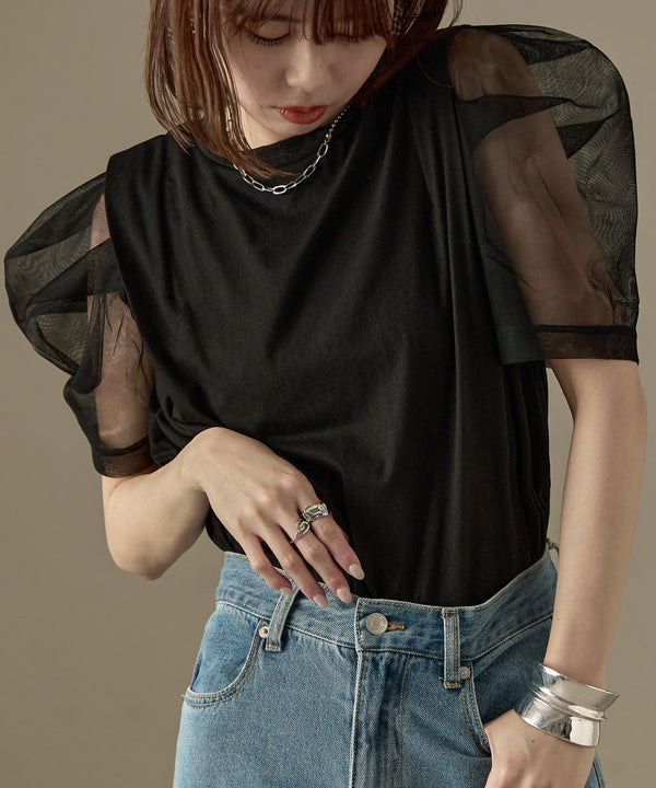 {"color":"\u30d6\u30e9\u30c3\u30af","info":"model\uff1aH158cm size\uff1aM"}