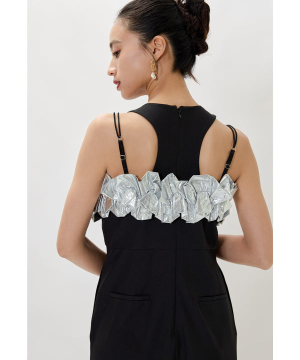{"color":"\u30d6\u30e9\u30c3\u30af","info":"model\uff1aH165cm size\uff1aM"}