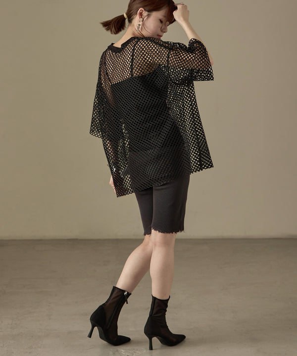 {"color":"\u30d6\u30e9\u30c3\u30af","info":"model\uff1aH158cm size\uff1aM"}