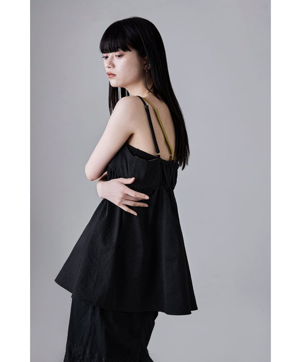 {"color":"\u30d6\u30e9\u30c3\u30af","info":"model\uff1aH163cm size\uff1aM"}