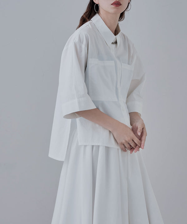 {"color":"\u30db\u30ef\u30a4\u30c8","info":"model\uff1aH166cm size\uff1aM"}