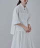 {"color":"\u30db\u30ef\u30a4\u30c8","info":"model\uff1aH166cm size\uff1aM"}