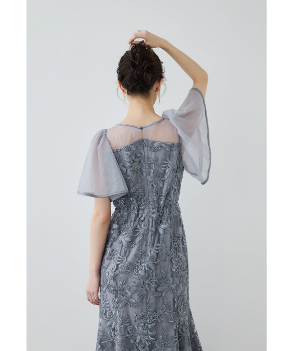 {"color":"\u30b0\u30ec\u30a4\u30c3\u30b7\u30e5\u30d6\u30eb\u30fc","info":"model\uff1aH166cm size\uff1aM"}