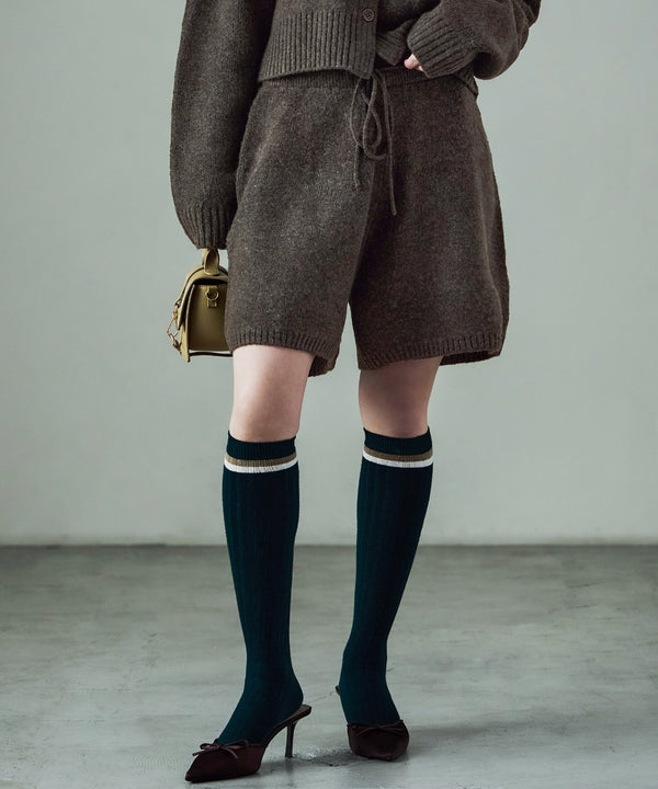 {"color":"\u30d6\u30e9\u30a6\u30f3","info":"model\uff1aH158cm size\uff1aM"}