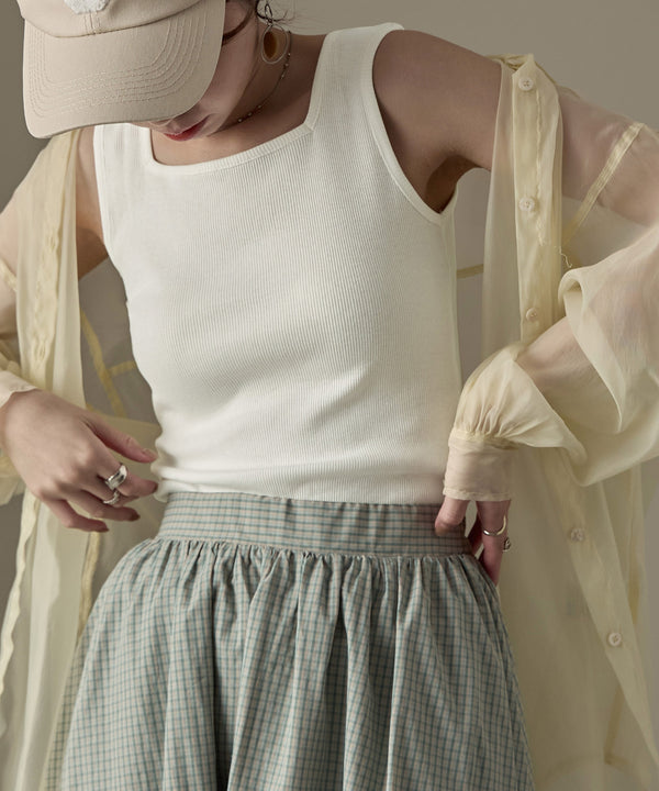 {"color":"\u30aa\u30d5\u30db\u30ef\u30a4\u30c8","info":"model\uff1aH158cm size\uff1aM"}