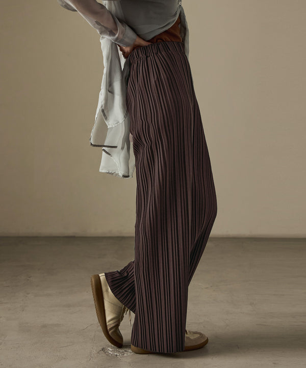 {"color":"\u30d6\u30e9\u30a6\u30f3","info":"model\uff1aH158cm size\uff1aM"}