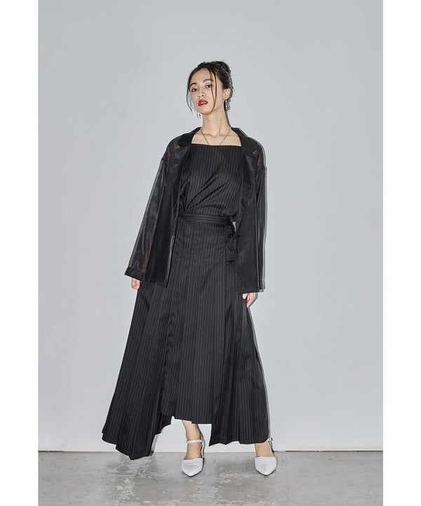 {"color":"\u30d6\u30e9\u30c3\u30af","info":"model\uff1aH165cm size\uff1aM"}