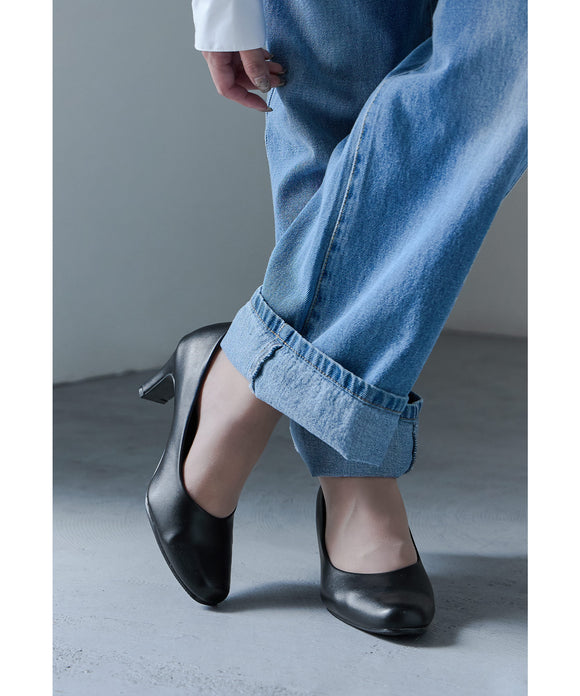 {"color":"\u30d6\u30e9\u30c3\u30af","info":""}