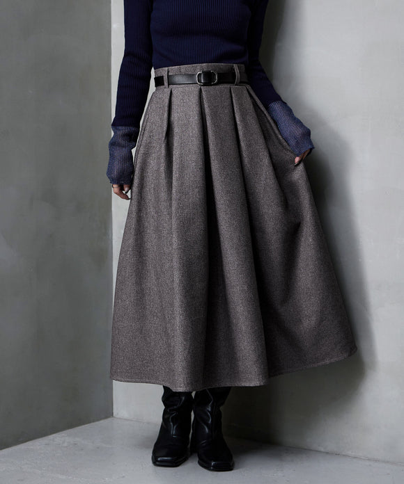 {"color":"\u30c1\u30e3\u30b3\u30fc\u30eb","info":"model\uff1aH160cm size\uff1aF"}