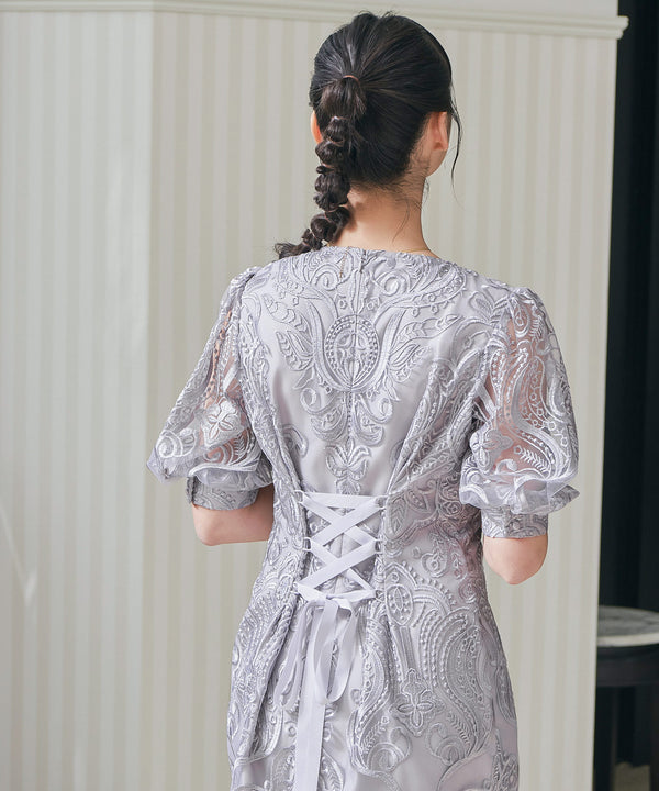 {"color":"\u30b0\u30ec\u30fc\u30b8\u30e5","info":"model\uff1aH162cm B85cm W58cm H93cm size\uff1aM"}