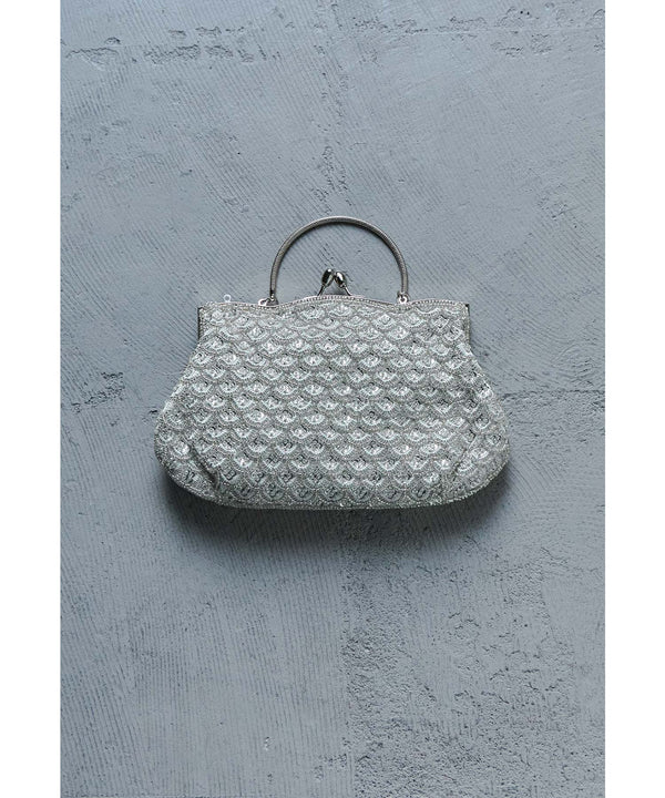 {"color":"\u30b7\u30eb\u30d0\u30fc","info":""}