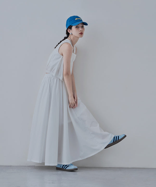 {"color":"\u30db\u30ef\u30a4\u30c8","info":"model\uff1aH166cm size\uff1aM"}