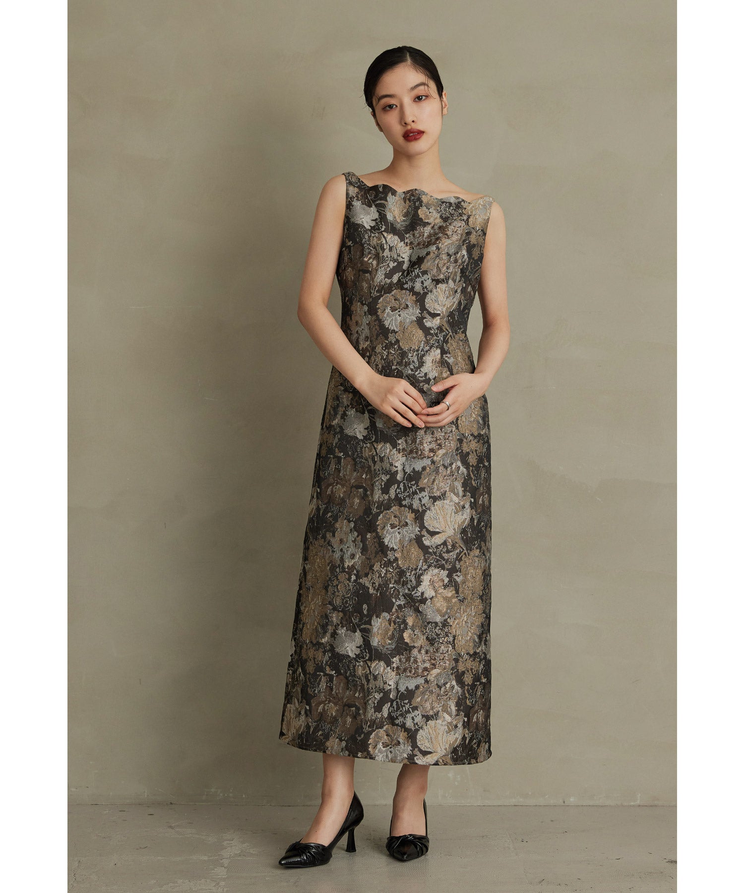 【美品】niana ワンダリングジャガードドレス ワンダリングジャガードドレス 結婚式 二次会 成人式 同窓会