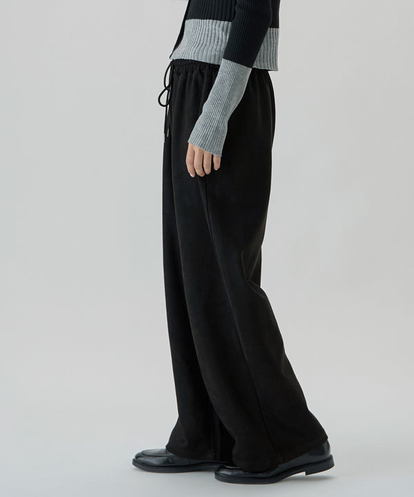 {"color":"\u30d6\u30e9\u30c3\u30af","info":"model\uff1aH166cm size\uff1aM"}