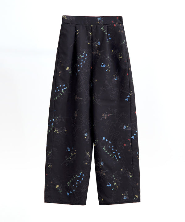 {"color":"\u30d6\u30e9\u30c3\u30af","info":"model\uff1aH158cm size\uff1aM"}