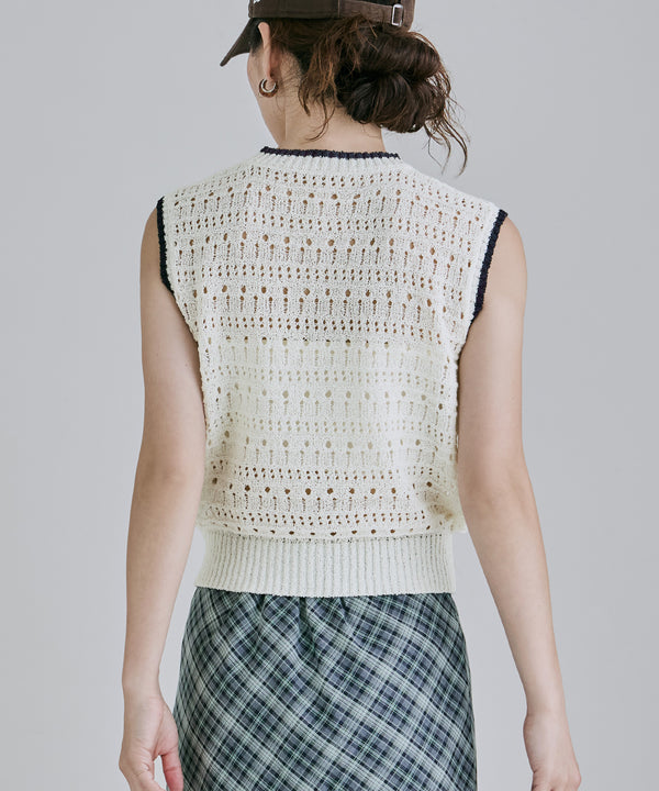 {"color":"\u30aa\u30d5\u30db\u30ef\u30a4\u30c8","info":"model\uff1aH166cm size\uff1aF"}
