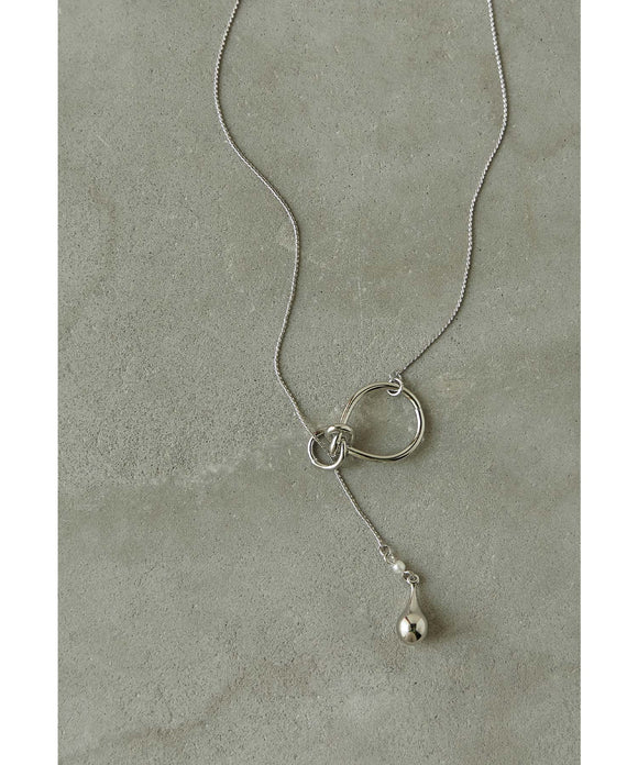 {"color":"\u30b7\u30eb\u30d0\u30fc","info":""}