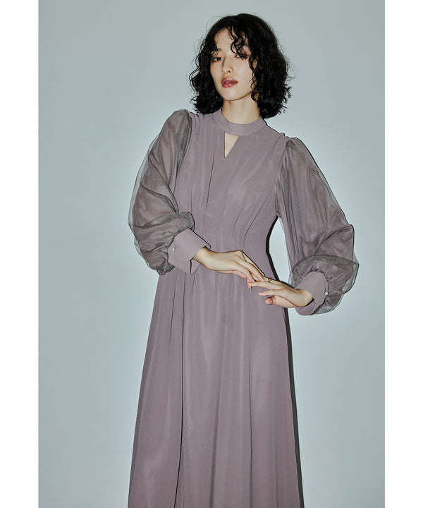 {"color":"\u30b0\u30ec\u30fc\u30b8\u30e5","info":"model\uff1aH166cm size\uff1aM"}