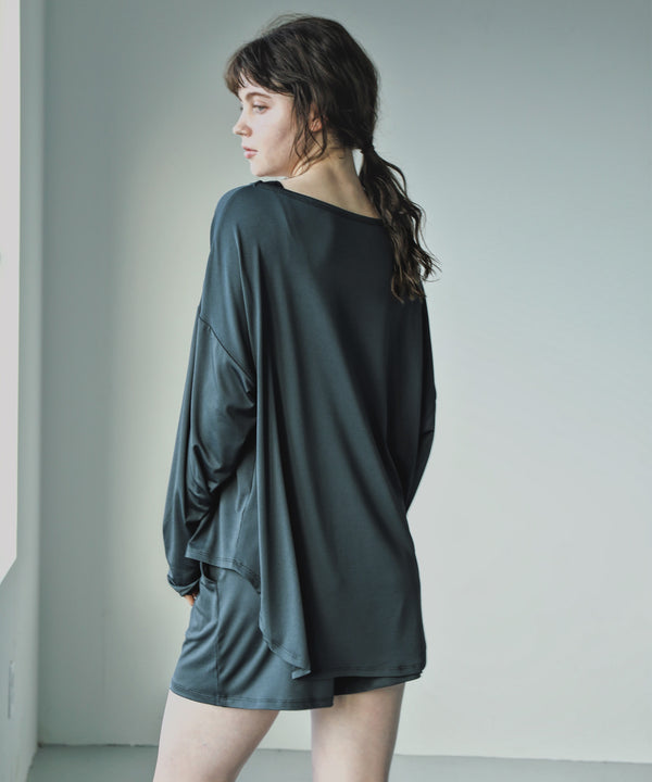 {"color":"\u30c1\u30e3\u30b3\u30fc\u30eb","info":"model\uff1aH166cm size\uff1aM-L"}