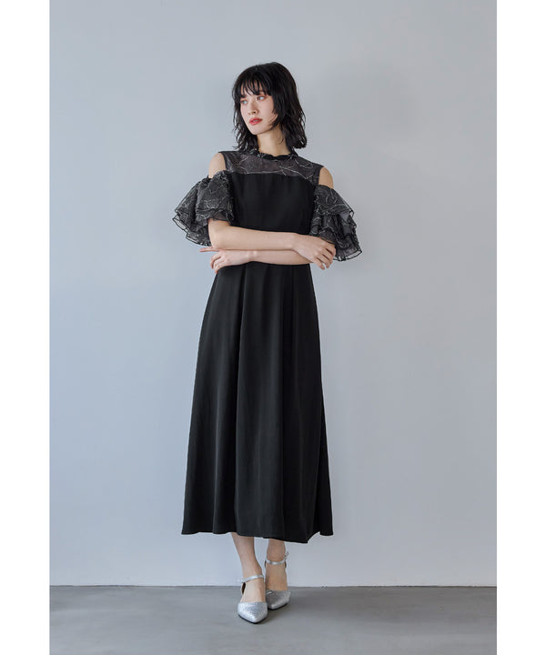 {"color":"\u30d6\u30e9\u30c3\u30af","info":"model\uff1aH166cm size\uff1aM"}