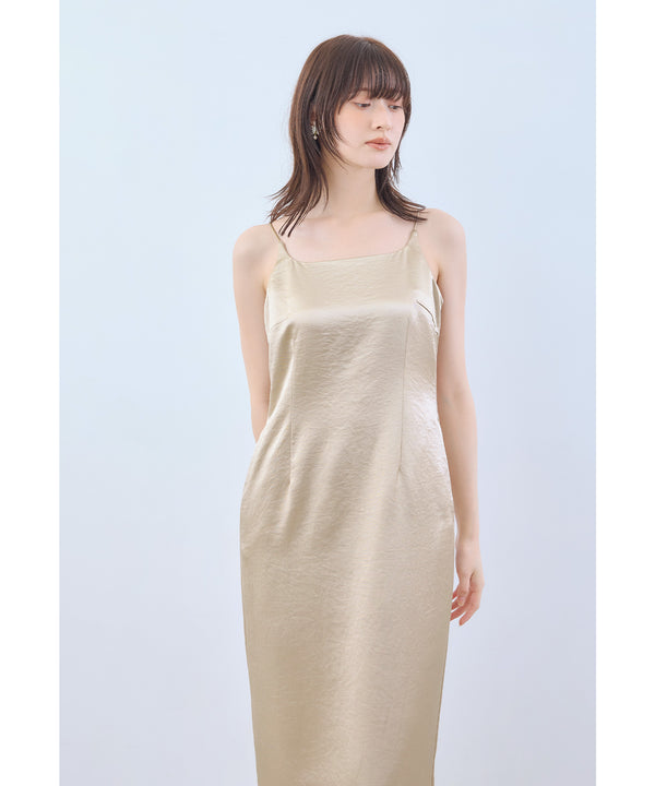 {"color":"\u30d9\u30fc\u30b8\u30e5","info":"model\uff1aH166cm size\uff1aM"}