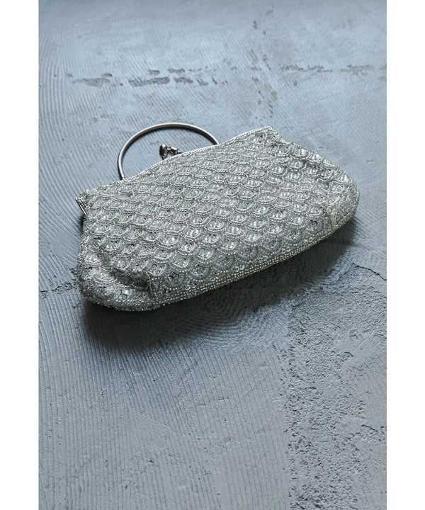 {"color":"","info":""}