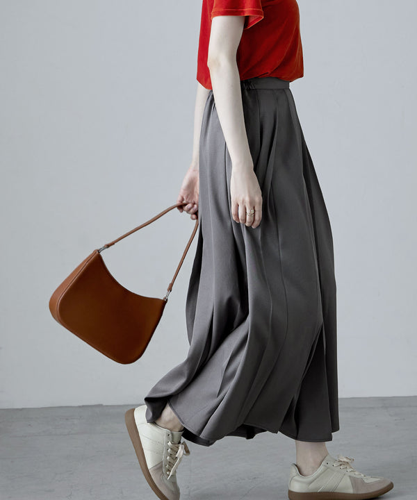 {"color":"\u30c0\u30fc\u30af\u30b0\u30ec\u30fc","info":"model\uff1aH170cm size\uff1aM"}