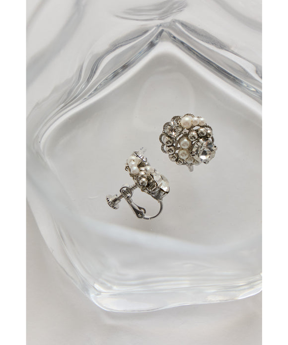 {"color":"\u30b7\u30eb\u30d0\u30fc","info":""}