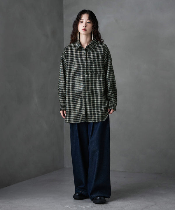 {"color":"\u30d6\u30e9\u30c3\u30af","info":"model\uff1aH166cm size\uff1aM"}