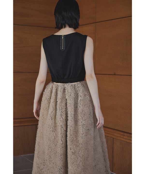 {"color":"\u30d9\u30fc\u30b8\u30e5\u00d7\u30d6\u30e9\u30c3\u30af","info":"model\uff1aH166cm size\uff1aM"}