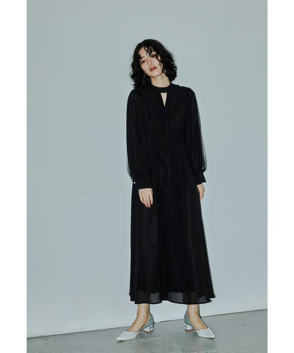 {"color":"\u30d6\u30e9\u30c3\u30af","info":"model\uff1aH166cm size\uff1aM"}