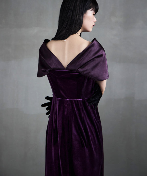 {"color":"\u30c7\u30a3\u30fc\u30d7\u30d0\u30a4\u30aa\u30ec\u30c3\u30c8","info":"model\uff1aH163cm size\uff1aM"}