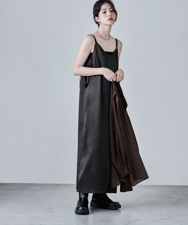 {"color":"\u30d6\u30e9\u30c3\u30af","info":"model\uff1aH166cm size\uff1aF"}