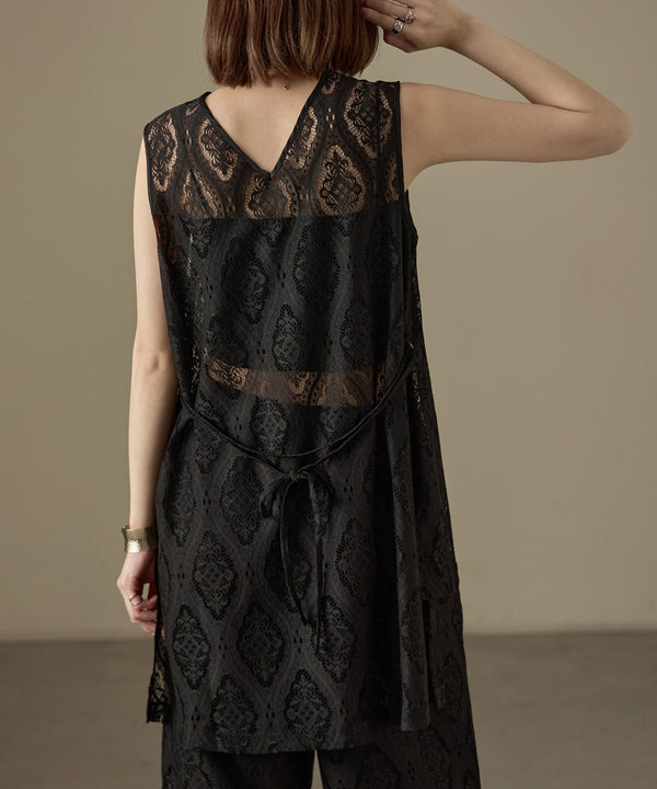 {"color":"\u30d6\u30e9\u30c3\u30af","info":"model\uff1aH158cm size\uff1aM"}