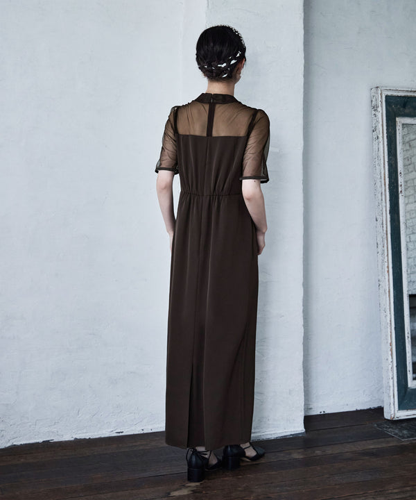 {"color":"\u30d6\u30e9\u30a6\u30f3","info":"model\uff1aH163cm size\uff1aM"}