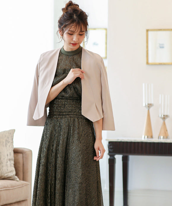 {"color":"\u30d9\u30fc\u30b8\u30e5","info":"model\uff1aH158cm B82 W60 H88 size\uff1aM"}