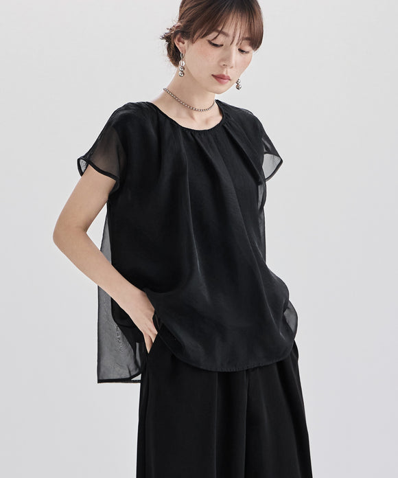 {"color":"\u30d6\u30e9\u30c3\u30af","info":"model\uff1aH166cm size\uff1aM"}